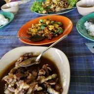 ร้านอาหารสมนึกชวนชิม นาหม่อม