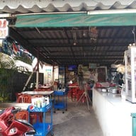 บรรยากาศ ลาบสารคาม ลาดพร้าว101(ลาดพร้าว107)