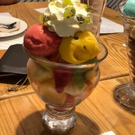 MO & MOSHI สยามเซ็นเตอร์