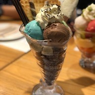 MO & MOSHI สยามเซ็นเตอร์