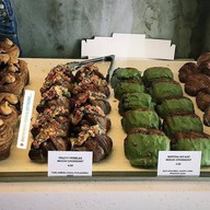 เมนูของร้าน Brother Bird Milk & Croissants Stateland Cafe