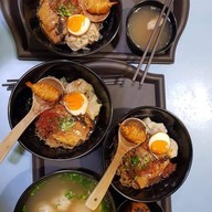 เมนูของร้าน a noodle story