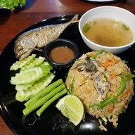 Pho' Cafe' วัชรพล ตรงข้ามเสถียรธรรมสถาน
