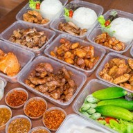 ติดลม หมูทอดปลาร้า รังสิต