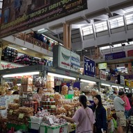 ตลาดวโรรส