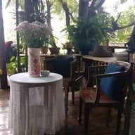 กาแฟในสวนบ้านงามแสงเดือน