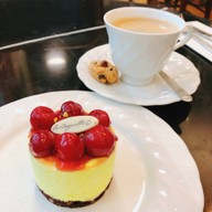 เมนูของร้าน La Baguette EmQuartier