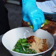 เมนูของร้าน ก๋วยเตี๋ยวป้าหล้า