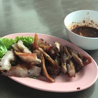 เจ๊หวานไก่อบโอ่ง
