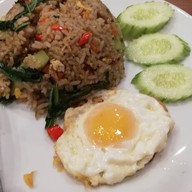 Harmonic Cafe & Restaurant สะเดา