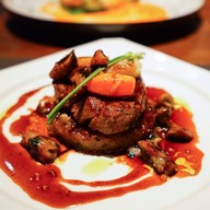 เมนูของร้าน Scarlett Wine Bar & Restaurant โรงแรมพูลแมน จี สีลม