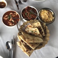 เมนูของร้าน indian house boat quay