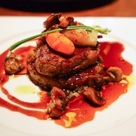 เมนูของร้าน Scarlett Wine Bar & Restaurant โรงแรมพูลแมน จี สีลม