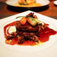 เมนูของร้าน Scarlett Wine Bar & Restaurant โรงแรมพูลแมน จี สีลม