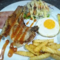 เมนูของร้าน สเต็กนายต้น อ้อมใหญ่