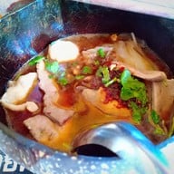 ก๋วยเตี๋ยวเรือเป่าปากชามกะลา อุตรดิตถ์