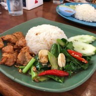 เมนูของร้าน ธิดาส้มตำ