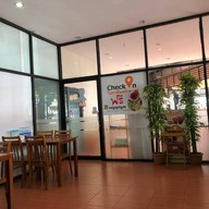บรรยากาศ ธิดาส้มตำ