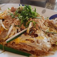 ป้าสมนึกเจ้าเก่า ผัดไทยมรดกโลก