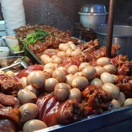 เมนูของร้าน ขาหมูรัชดา แยกสุทธิสาร รอบกลางวัน