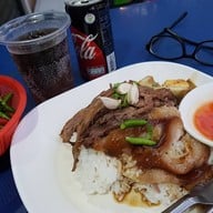 เมนูของร้าน ขาหมูรัชดา แยกสุทธิสาร รอบกลางวัน