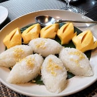 เมนูของร้าน Ruen Urai