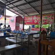 บรรยากาศ ขนมจีนเจ๊แร่