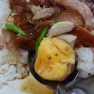 เมนูของร้าน ขาหมูรัชดา แยกสุทธิสาร รอบกลางวัน