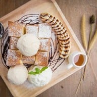 บ้านทิวสน