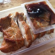 Five Star ปั๊มปตท โค้งแยกปลาลัง กระบี่