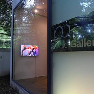 บรรยากาศ 100 Tonson Gallery