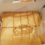 บอกให้พนักงานตัดให้เลย จะได้ทานเลย 