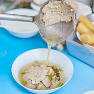 ก๋วยเตี๋ยวหมูเจ้เป้า