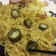 บะหมี่เกี๊ยวหมูแดง เฉลิมพระเกียรติ ร.9 ซอย 30