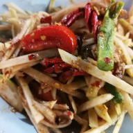 ตลาดนัดมีโชค