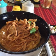 เมนูของร้าน ข้าวซอยหางดง " แม่อุ๊ยหนู " สาขา 1