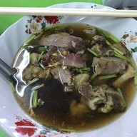 เมนูของร้าน เกาเหลาเนื้อวัวไร้เทียมทานราชวัตร