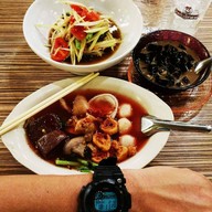 เมนูของร้าน เสือโหย สุกี้ เย็นตาโฟ ผัดไทย เสือโหย ลำลูกกา