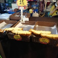 ถนนคนเดินสันกำแพง