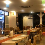 บรรยากาศ Royal Jasmine Authentic Thai Cuisine Soho Diamond Condo