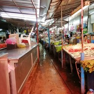 ตลาดต้นลำไย