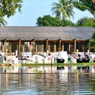 บรรยากาศ SEEDS Restaurant & Lounge