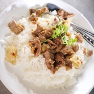 เมนูของร้าน ขวัญใจ อาหารตามสั่ง โต้รุ่ง2