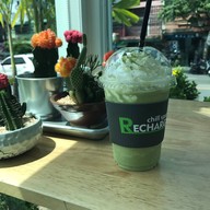 เมนูของร้าน Recharge Chill Space