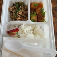 ติ๋มผัดไทย&ชาบูอาอี๊