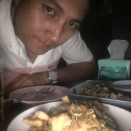 ร้านอาหารสันลมจอย