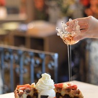 Mocking Tales เมส ทองหล่อ