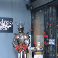 Mocking Tales เมส ทองหล่อ