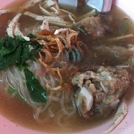 ก๋วยจั๊บญวน รสซิ่ง