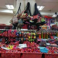 ตลาดวโรรส